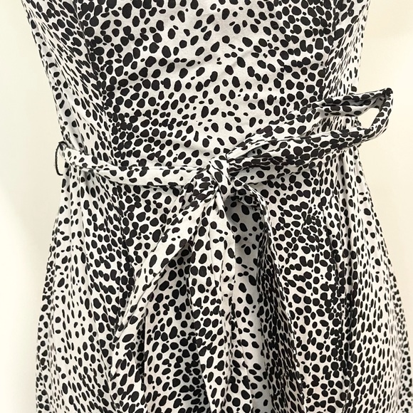 Gorgeous Express Design leopard print wrap dress! - Picture 6 of 9